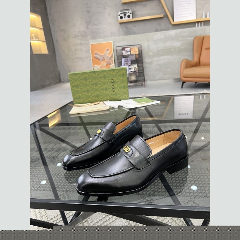 G*u*i leather shoes